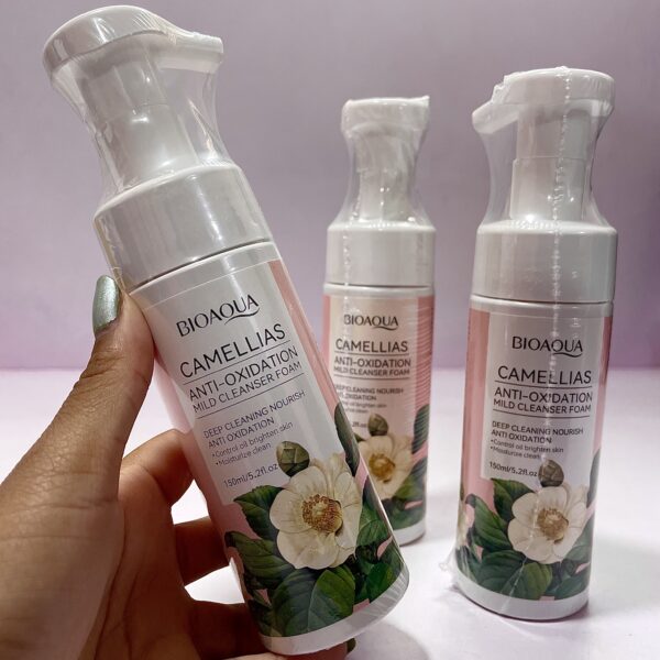 Limpiador Facial Foam de Camelias Bioaqua